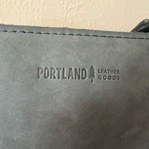 Portland Leather Goods Triangle Bag
Storm Brushed leather